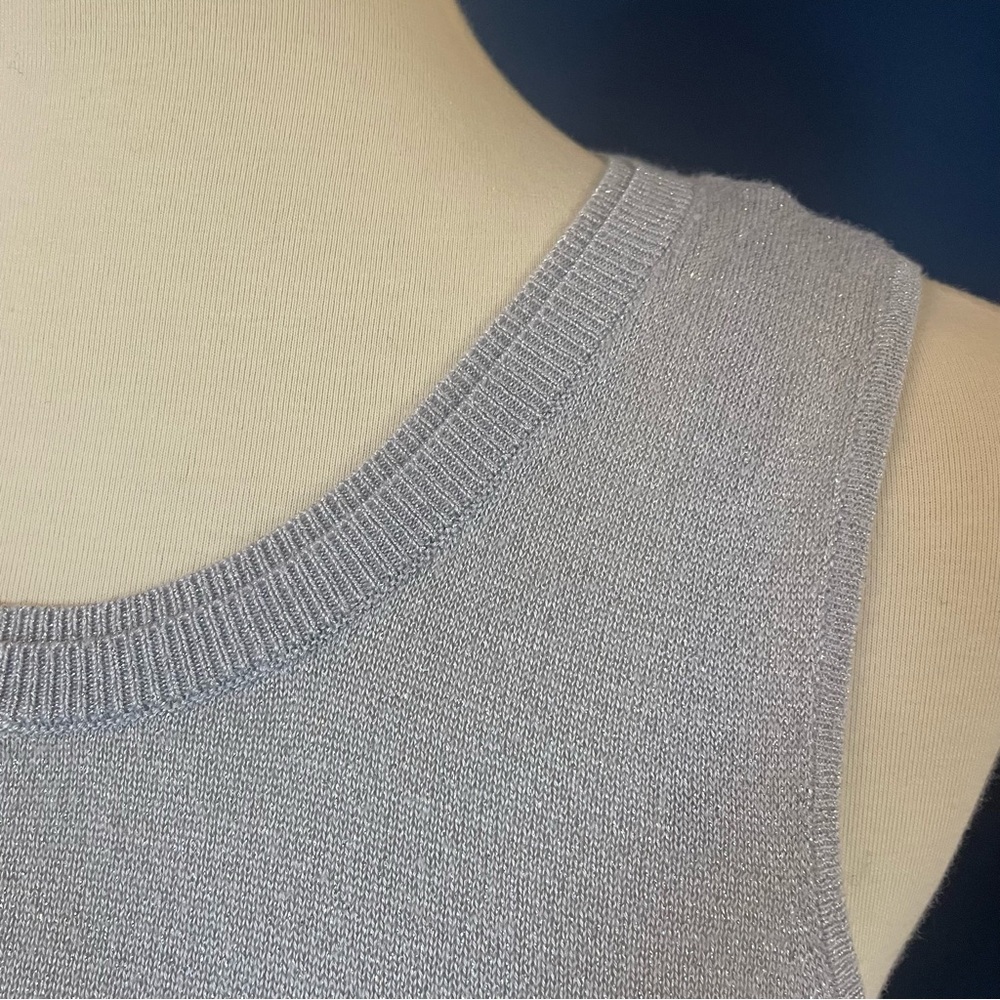 Peck & Peck silver sleeveless top - Picture 3 of 8